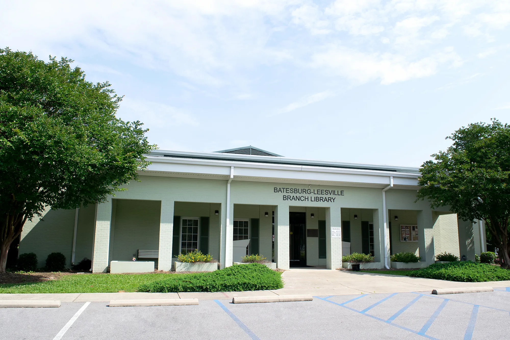 Batesburg-Leesville Branch Library (outside)